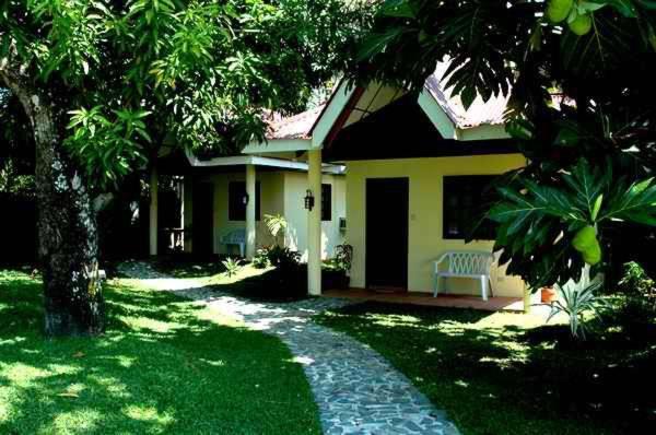 Puesta Del Sol Beach Bungalows And Restobar Mambajao Dış mekan fotoğraf